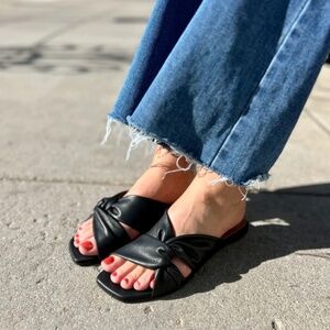Coclico Fisk Slide Sandal in Black